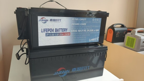 12.8V 200Ah Замена свинцовой кислоты Литийные аккумуляторы для гольф-кошашек Herewin Ip65